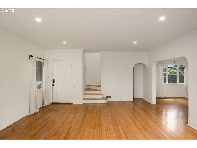 5235 Ne 16TH Ave, Portland, OR 97211