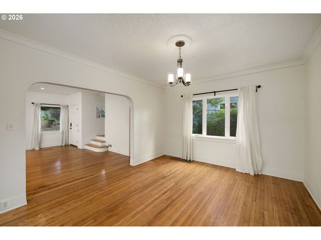 5235 Ne 16TH Ave, Portland, OR 97211