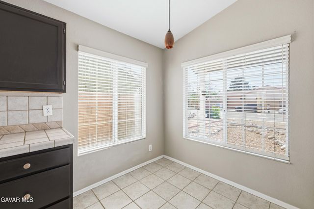 2326 Westpark Drive, Rosamond, CA 93560