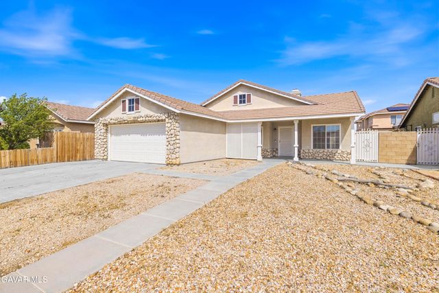 2326 Westpark Drive, Rosamond, CA 93560