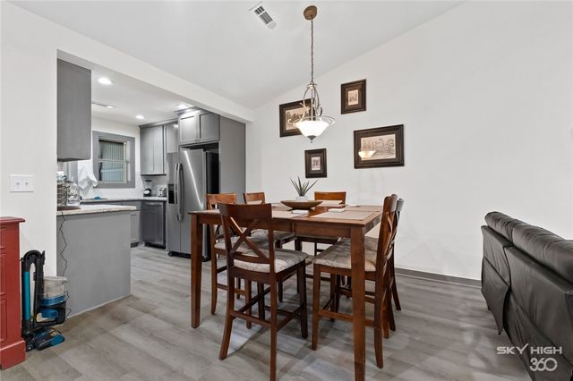 6 Alyce Lane, Bella Vista, AR 72714