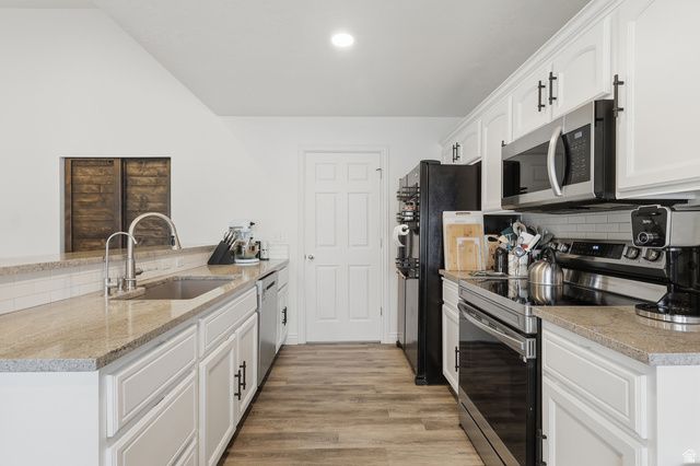 3805 W JUPITER HILLS DR, Syracuse, UT 84075