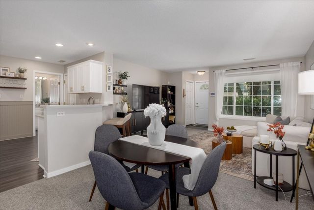 7425 Wistful Vista Drive 603, West Des Moines, IA 50266