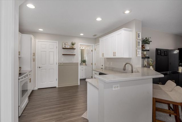 7425 Wistful Vista Drive 603, West Des Moines, IA 50266
