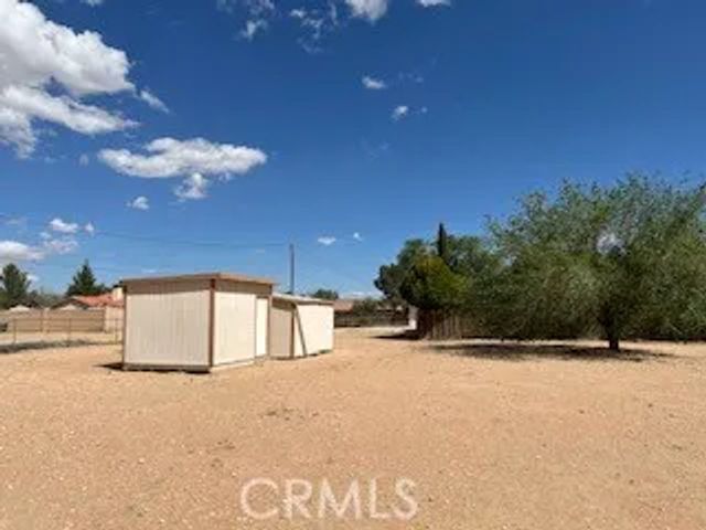 15100 Blackfoot Road, Apple Valley, CA 92307
