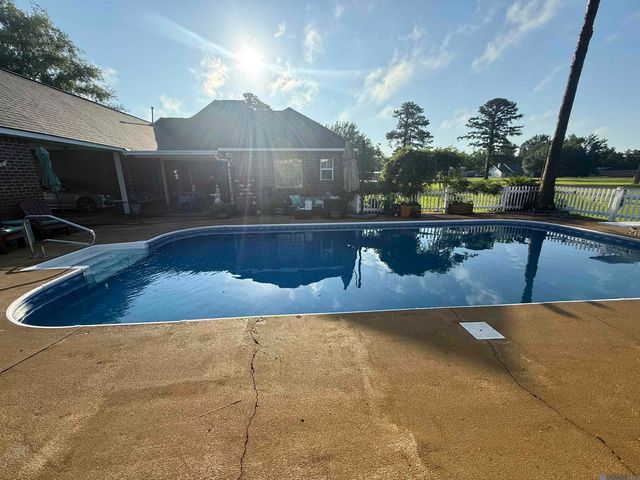 14103 Gerry Kramer Rd, Gonzales, LA 70737