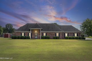 1958 W Lamar Place, Hernando, MS 38632