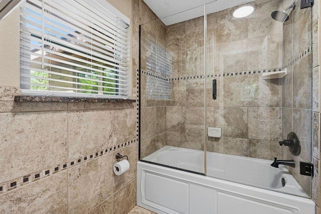 2002 Terry LN, Georgetown, TX 78628