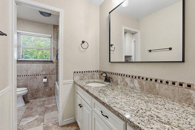 2002 Terry LN, Georgetown, TX 78628
