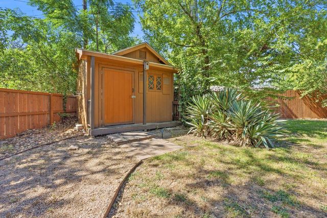 2002 Terry LN, Georgetown, TX 78628