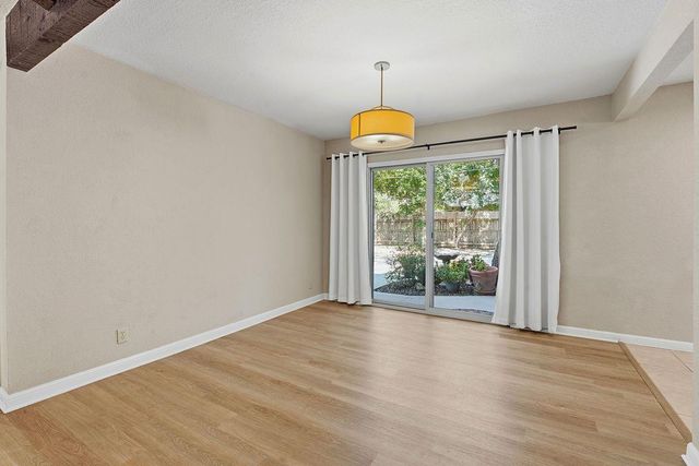2002 Terry LN, Georgetown, TX 78628