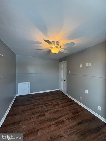 210 WABASH AVE, Lansdowne, PA 19050