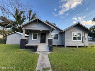 939 S Iberia Street, New Iberia, LA 70560