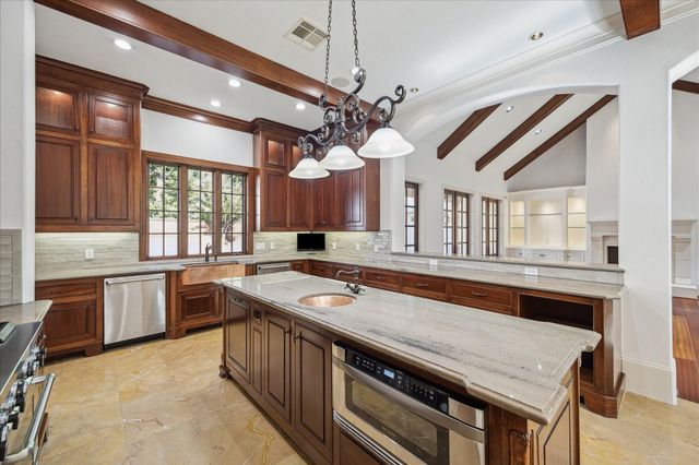 210 Glenwood Drive, Houston, TX 77007