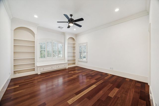 210 Glenwood Drive, Houston, TX 77007