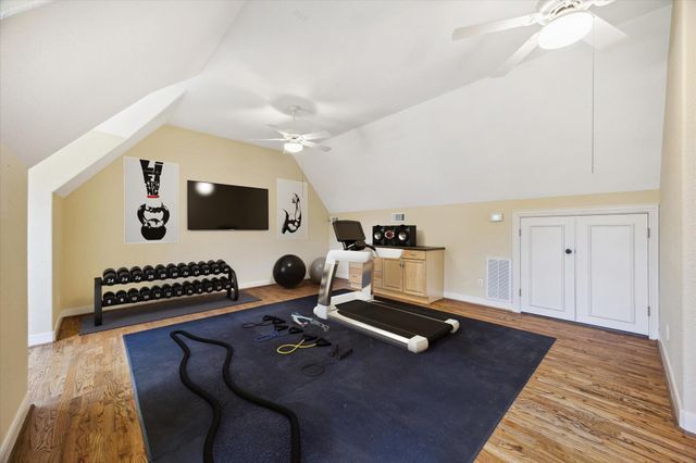 210 Glenwood Drive, Houston, TX 77007