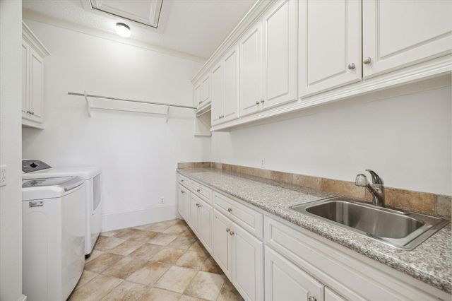 210 Glenwood Drive, Houston, TX 77007