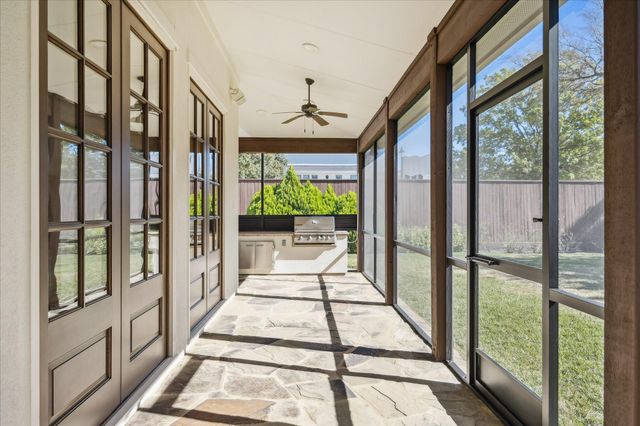 210 Glenwood Drive, Houston, TX 77007