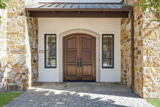 210 Glenwood Drive, Houston, TX 77007