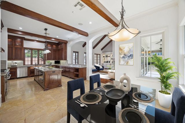 210 Glenwood Drive, Houston, TX 77007