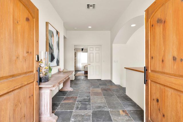 49810 Ave Montero, La Quinta, CA 92253