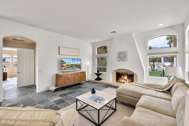 49810 Ave Montero, La Quinta, CA 92253