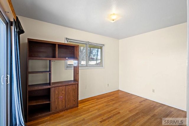 454 W Oak Street, Shelley, ID 83274