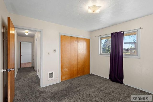 454 W Oak Street, Shelley, ID 83274