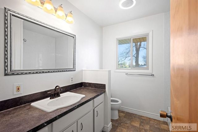 454 W Oak Street, Shelley, ID 83274