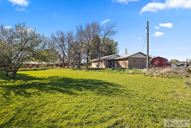 454 W Oak Street, Shelley, ID 83274