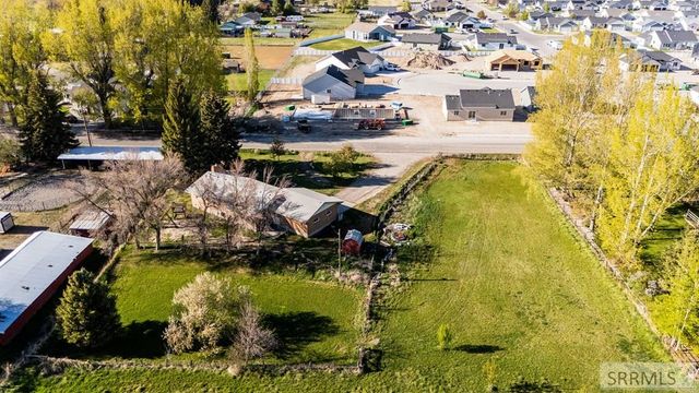 454 W Oak Street, Shelley, ID 83274