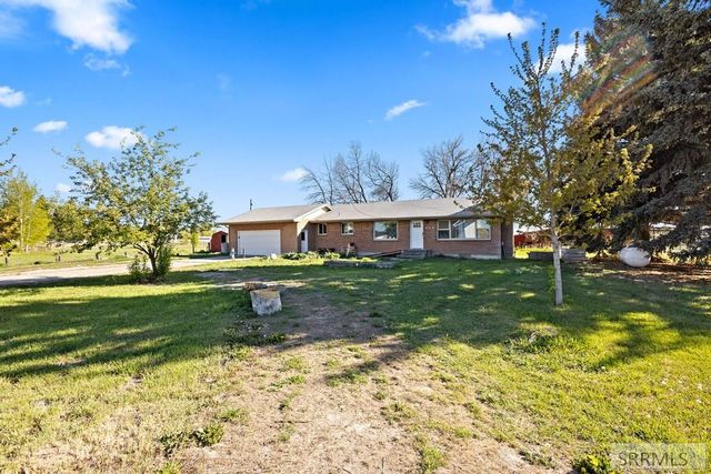 454 W Oak Street, Shelley, ID 83274