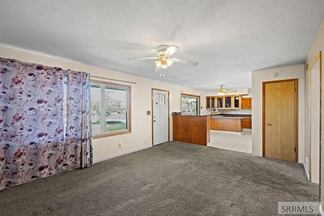 454 W Oak Street, Shelley, ID 83274
