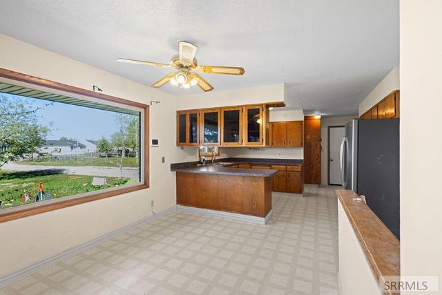 454 W Oak Street, Shelley, ID 83274