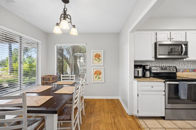 75 Lawton Rd, Hilton Head Island, SC 29928