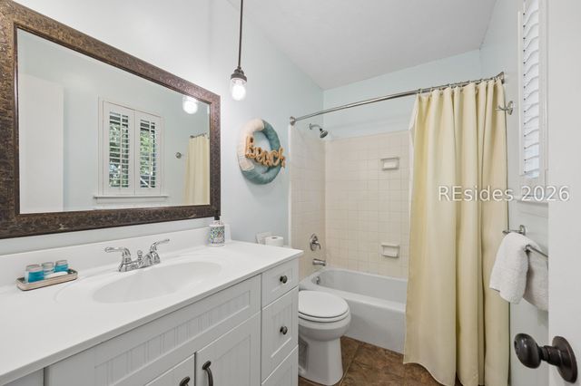 75 Lawton Rd, Hilton Head Island, SC 29928