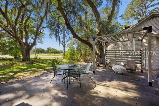 75 Lawton Rd, Hilton Head Island, SC 29928