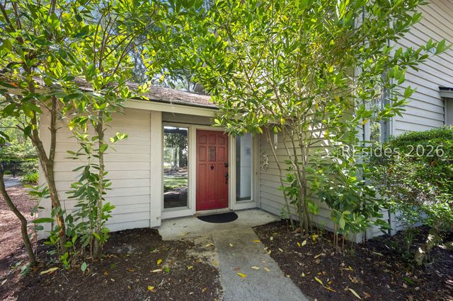 75 Lawton Rd, Hilton Head Island, SC 29928