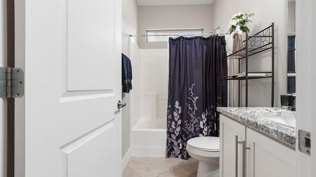 2806 Dunlop Lane, Crestview, FL 32539