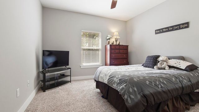 2806 Dunlop Lane, Crestview, FL 32539