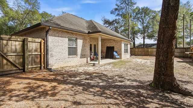 2806 Dunlop Lane, Crestview, FL 32539