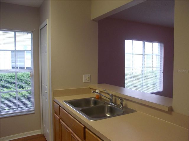 4122 WATERSIDE ISLAND COURT, Tampa, FL 33617