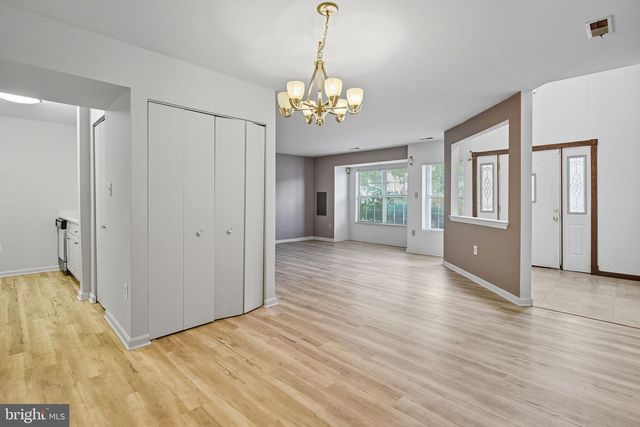 7922 CHAPEL COVE DR, Laurel, MD 20707