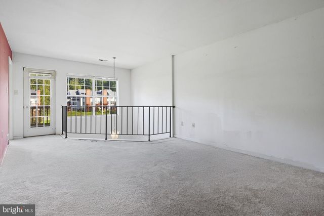 7922 CHAPEL COVE DR, Laurel, MD 20707