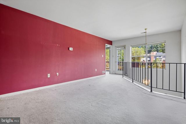 7922 CHAPEL COVE DR, Laurel, MD 20707