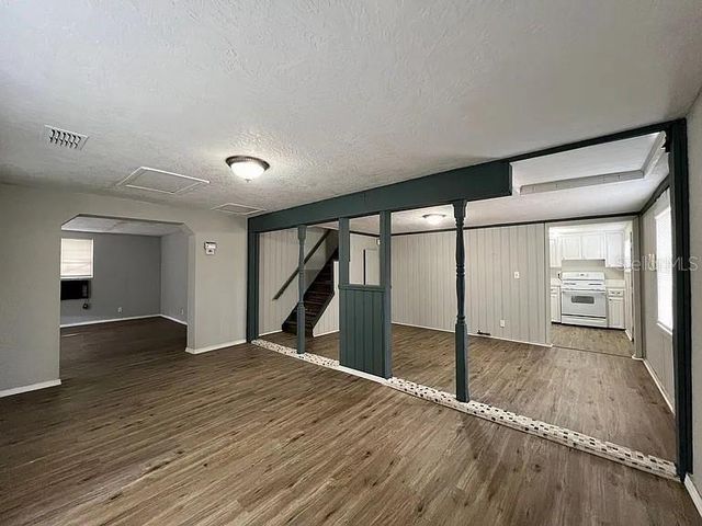 2003 10TH STREET S, St Petersburg, FL 33705