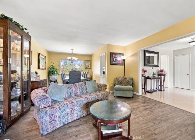 10640 Sylvia Ave, Porter Ranch, CA 91326