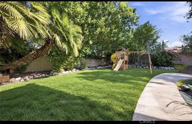 10640 Sylvia Ave, Porter Ranch, CA 91326