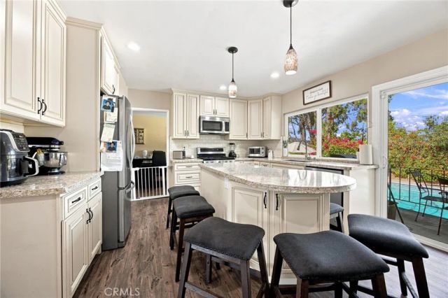 10640 Sylvia Ave, Porter Ranch, CA 91326