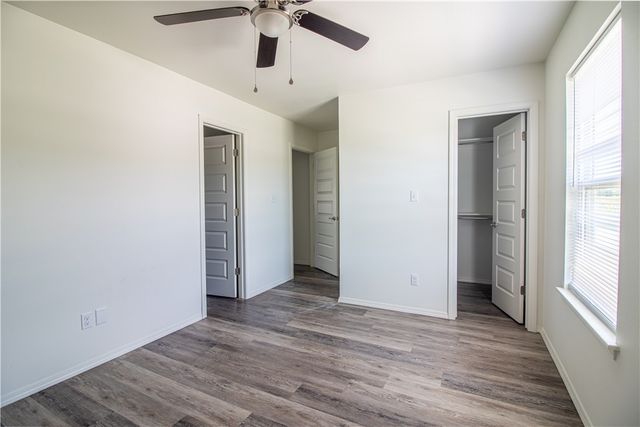 803 S Rupple Road 1 and 2, Fayetteville, AR 72704